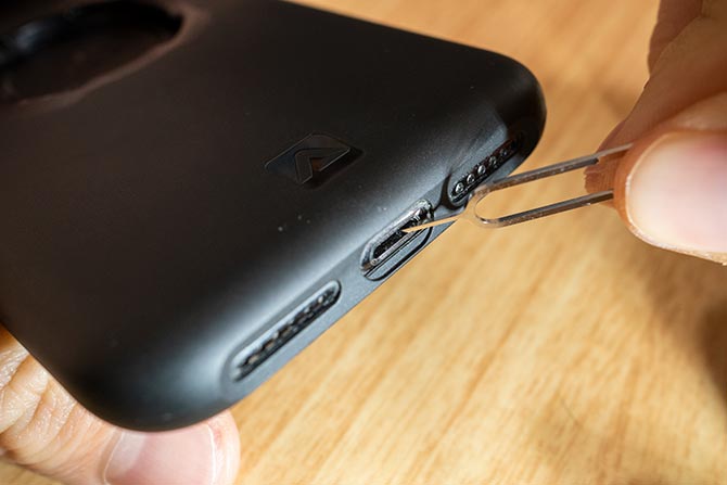 очистить порт зарядки iphone 2